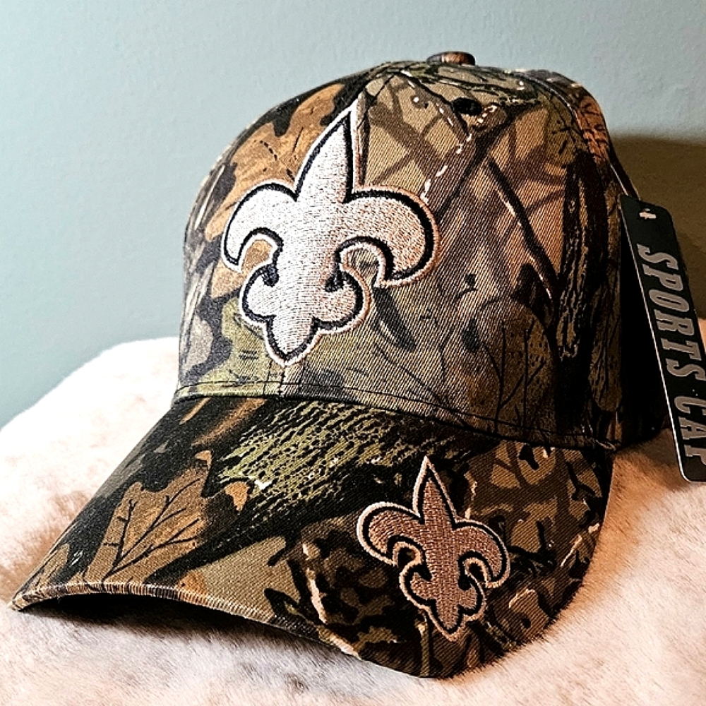 Hat - Picture 2 of 3